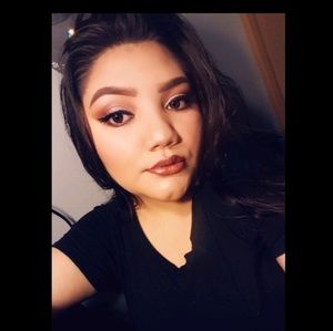 Meet your Posher, Jazmin